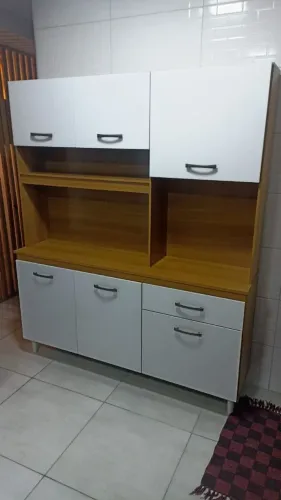 Armário de Cozinha Moderno e Funcional
