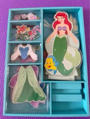 Melissa e Doug roupa magnética pequena sereia Ariel princesa Disney
