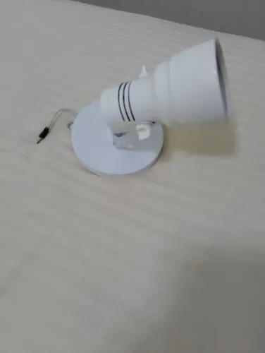 Spot para uma lâmpada