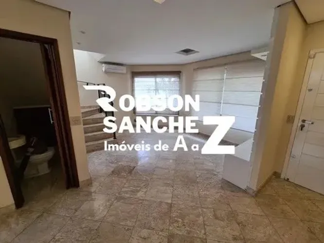 Casa a venda em condomínio fechado no Jardim Marajoara com 3 quartos, 1 suíte, 2 vagas, 16