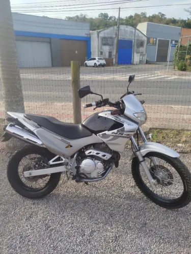 Moto Falcon 400 nx toda original nada pra fazer