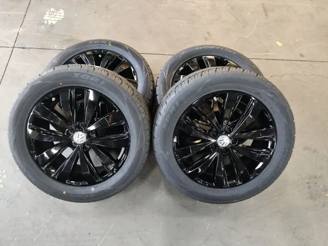 RODA ARO 20 ORIGINAL VW AMAROK EXTREME BLACK C/ PNEU ZERO À BASE DE TROCA