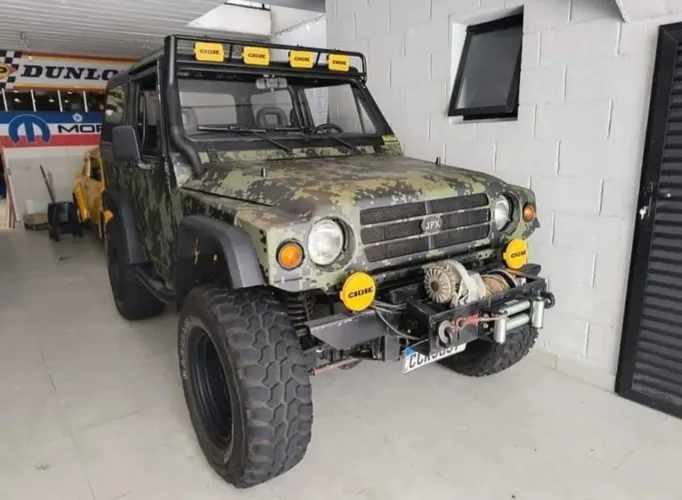 JPX Jipe Montez 4X4 CD Teto Rígido Diesel 1996
