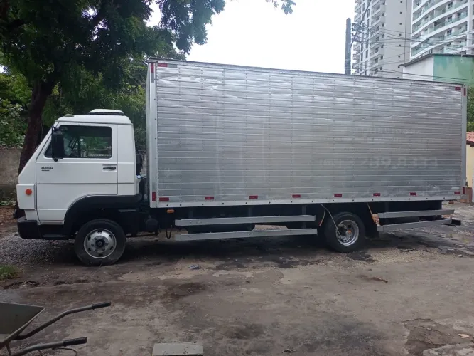 Frete caminhão Baú