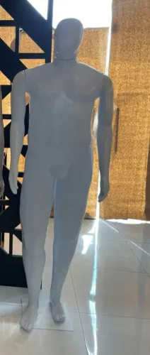 Vende manequim plus size masculino 