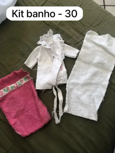 Lote roupas e acessórios - Barbie/ken/susie