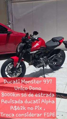 BELÍSSIMA DUCATI MONSTER 937
