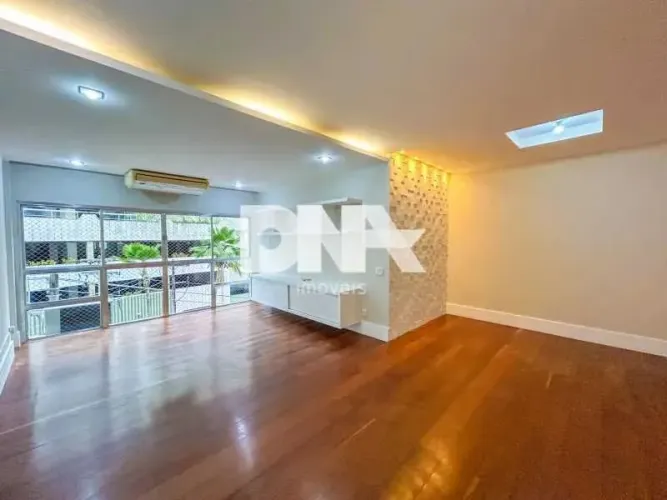 Apartamento : / Residencial / Leblon