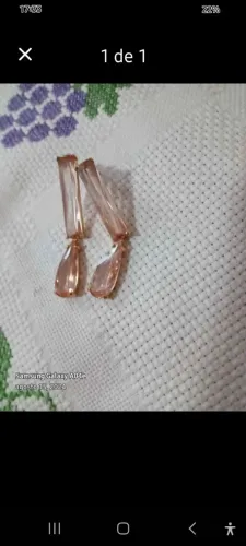Brincos Rosé com Design Elegante