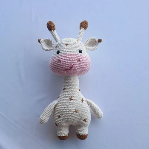 Girafa de Pelúcia Crochê - Brinquedo para Bebê