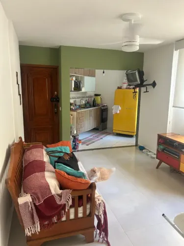 Vendo ótimo apto de 2 quartos no Edifício Monte Azul no Condomínio Espigão - Riocentro
