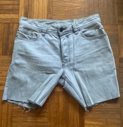 Shorts Jeans Diesel tamanho 36