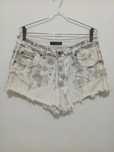 shortinho jeans estampado John John
