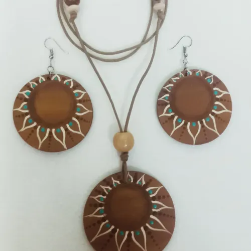 Conjunto Brincos Colar Artesanal