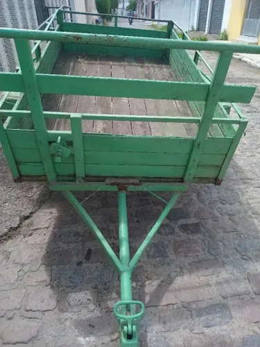 Reboque/ carroça(R$1.800,00)
