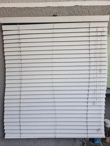 Persianas de pvc branca