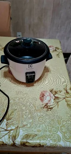 Vendo panela de arroz Electrolux 