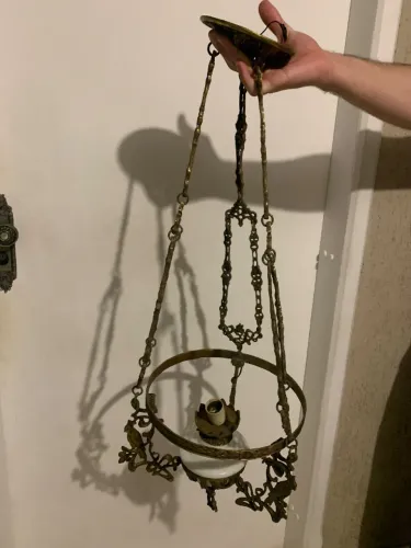 Belíssimo lustre antigo de Bronze estilo Lampião
