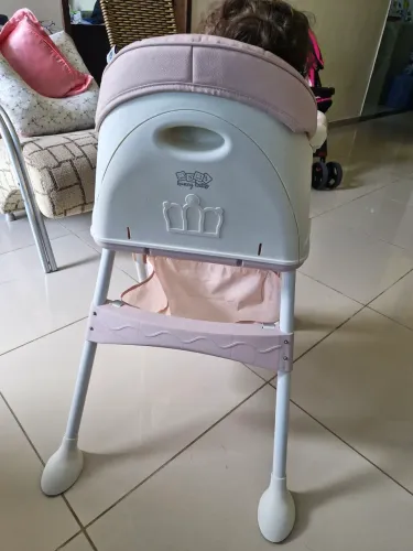 Cadeirinha de alimentação 