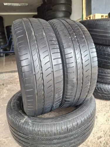 Par de pneus 205/65/15 Pirelli excelente estado 