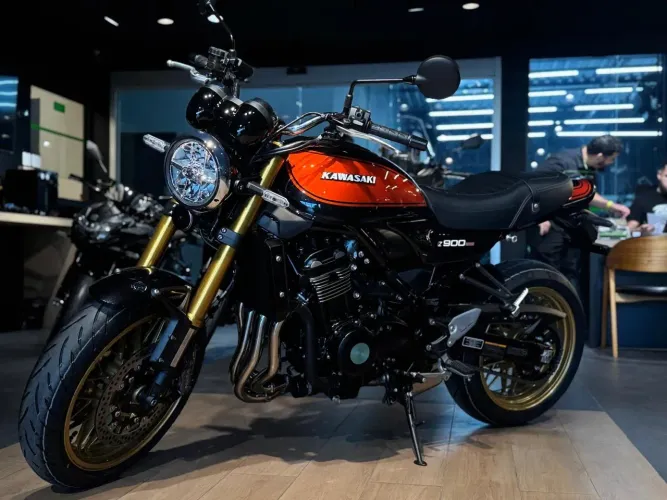 Kawasaki 900 RS SE 2027