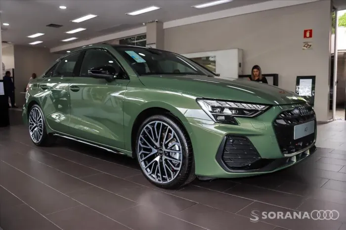 Audi A3 Sed. Perform. Black 2.0 TFSI S-tronic 2025