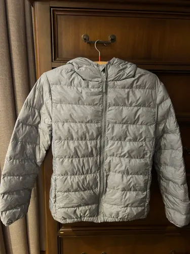 Jaqueta Uniqlo Infantil