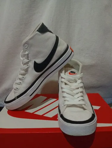 NIKE COURT LEGACY MID