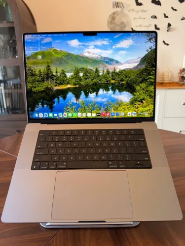 MacBook Pro 16 M1 Max 32GB RAM 1TB SSD GPU 32 Núcleos Impecável