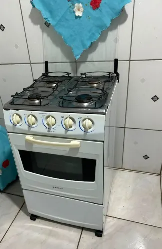Fogão - R$ 100,00