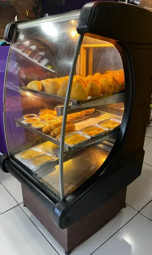 Estufa para salgados com vidro curvo