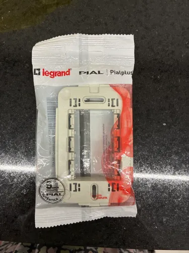 SUPORTE PARA MÓDULO TOMADA PIAL PLUS CLÁSSICO 