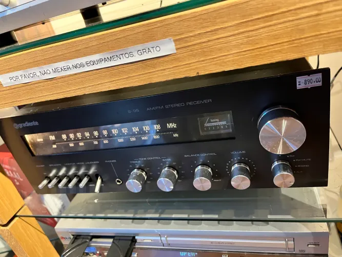 Receiver Gradiente s95 ( Polyvox/ Akai/ Sony)