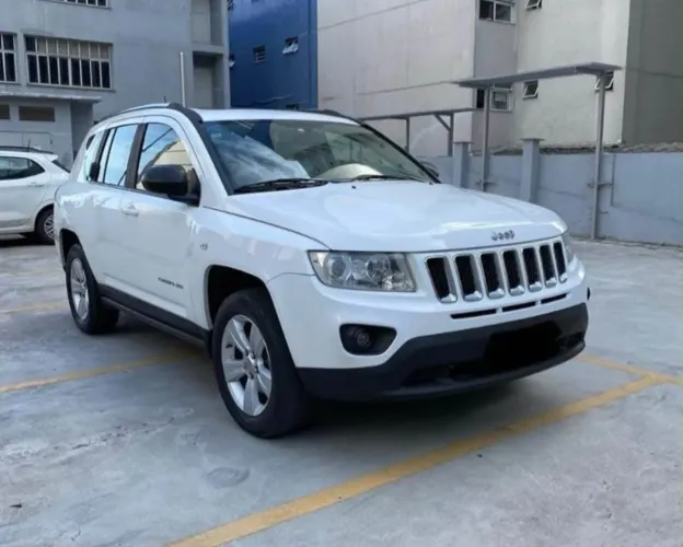 Jeep Compass Sport 2.0 16V 156cv 5P 2012