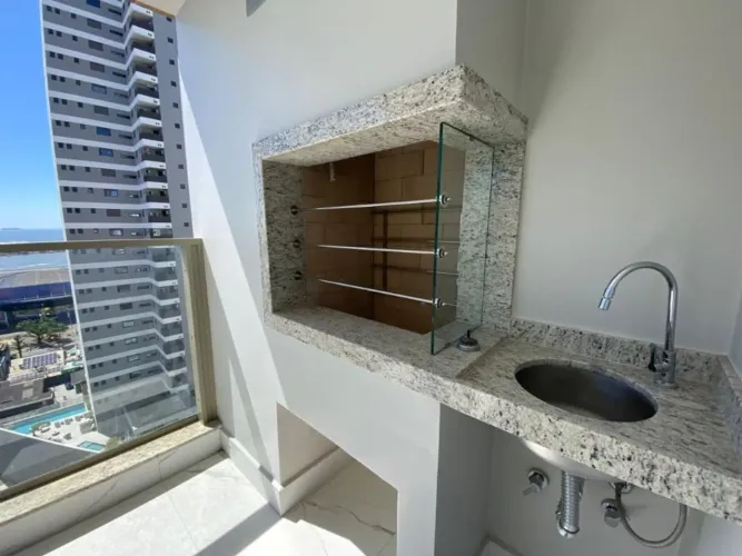 APARTAMENTO À VENDA COM 3 SUÍTES NO CENTRO DE ITAJAÍ/SC