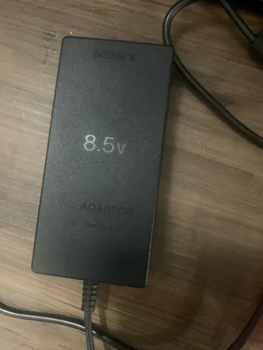 Fonte PlayStation 2 modelo SCPH 79100