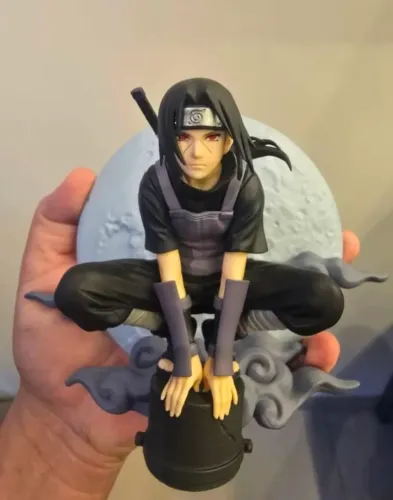 Figure Sakura , Itadori , Itachi
