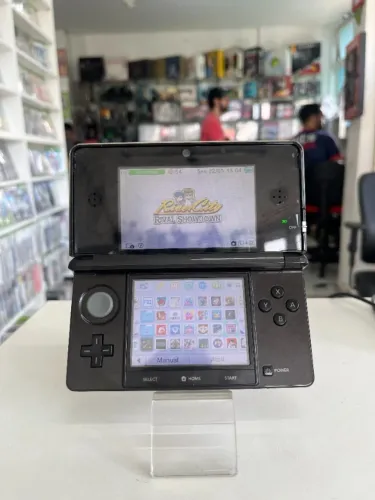 CONSOLE NINTENDO 3DS COSMO BLACK 64GB DESBLOQUEADO +R4 4GB SEMINOVO - NINTENDO