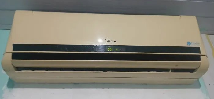 Ar condicionado mideia