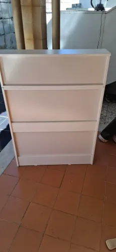 Balcão de loja semi-novo pouco usado