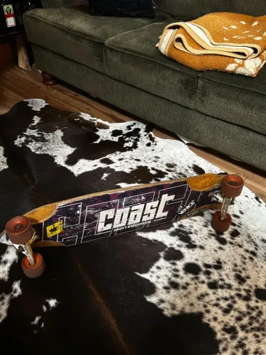 Long usado mas em bom estado, shape da costa e rolamentos speedfire.