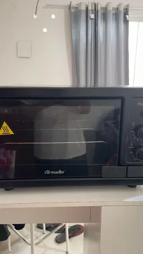 VENDO FORNO ELÉTRICO E FERRO DE PASSAR.