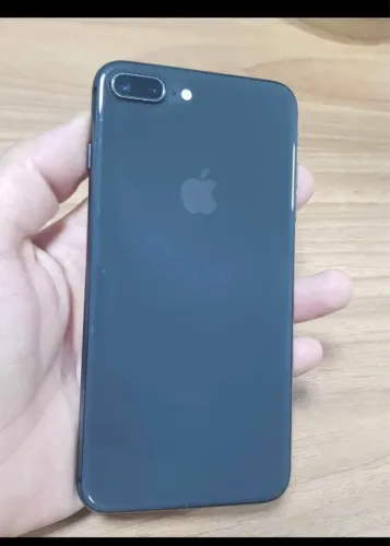iPhone 8 Plus