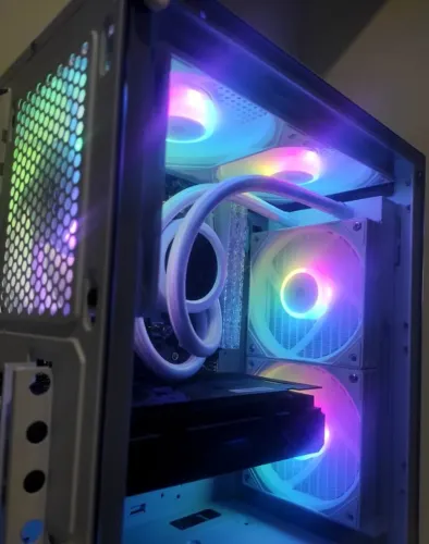 Pc Gamer Raimbow Ryzen 5 8600G 760M = GTX 1050 Ti (NOVO)