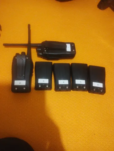 Rádio Baofeng 777s