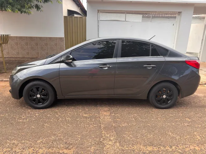 Hyundai HB20S C.plus/c.style 1.6 Flex 16V Mec.4p 2015
