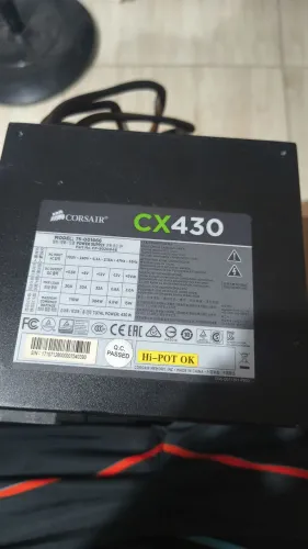 Fonte Corsair CX430 (Com Defeito / Para Retirada de Peças)