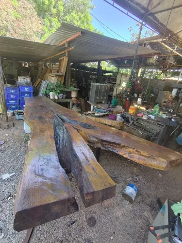 Mesa de Madeira Rústica