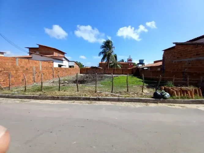 TERRENO 15X22 PAULINO NEVES RUA VILA NOVA .