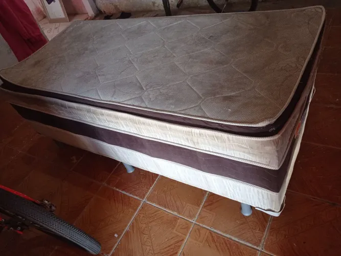 Cama box para solteiro